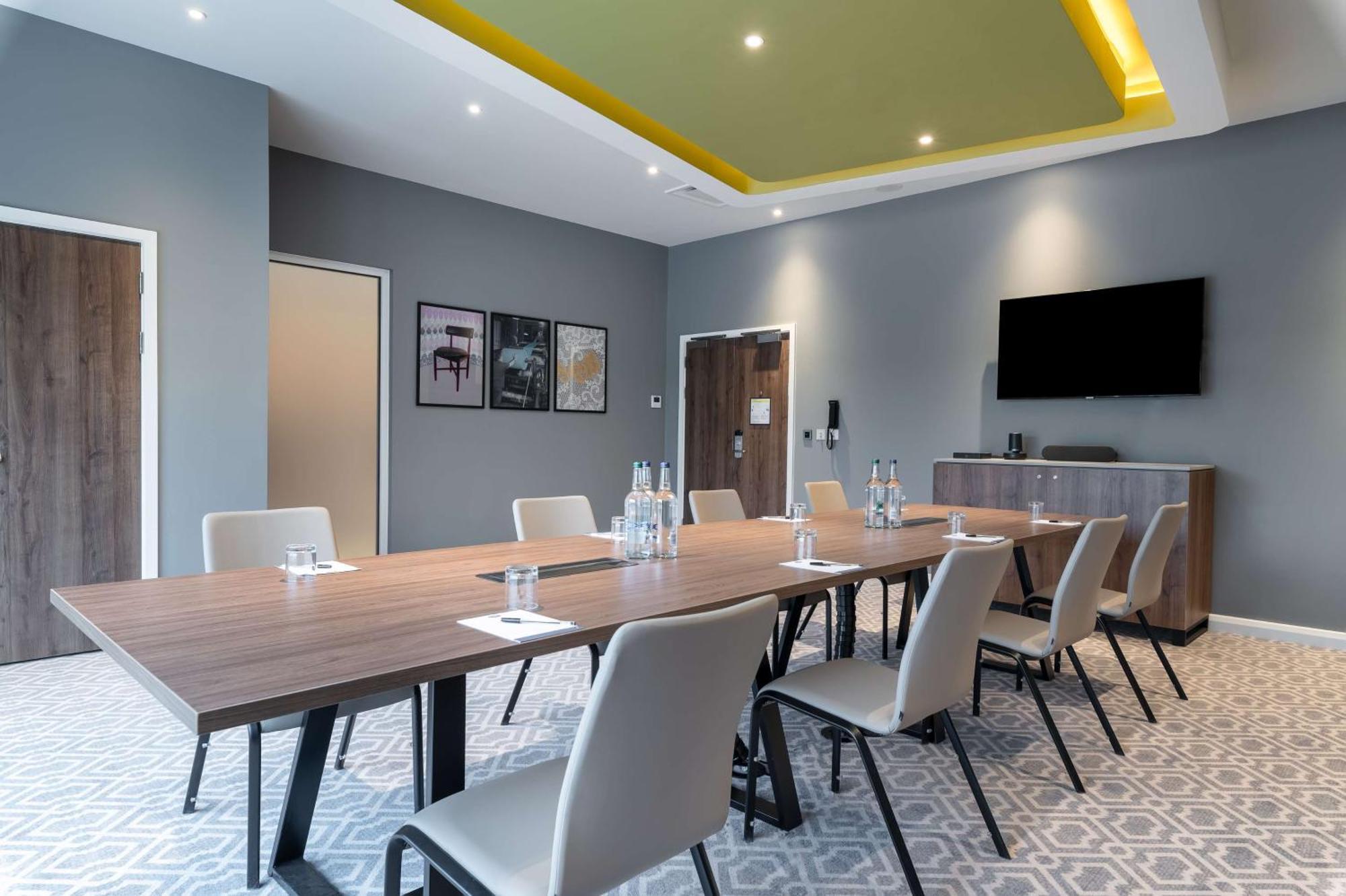 Hotel Hampton By Hilton High Wycombe Zewnętrze zdjęcie