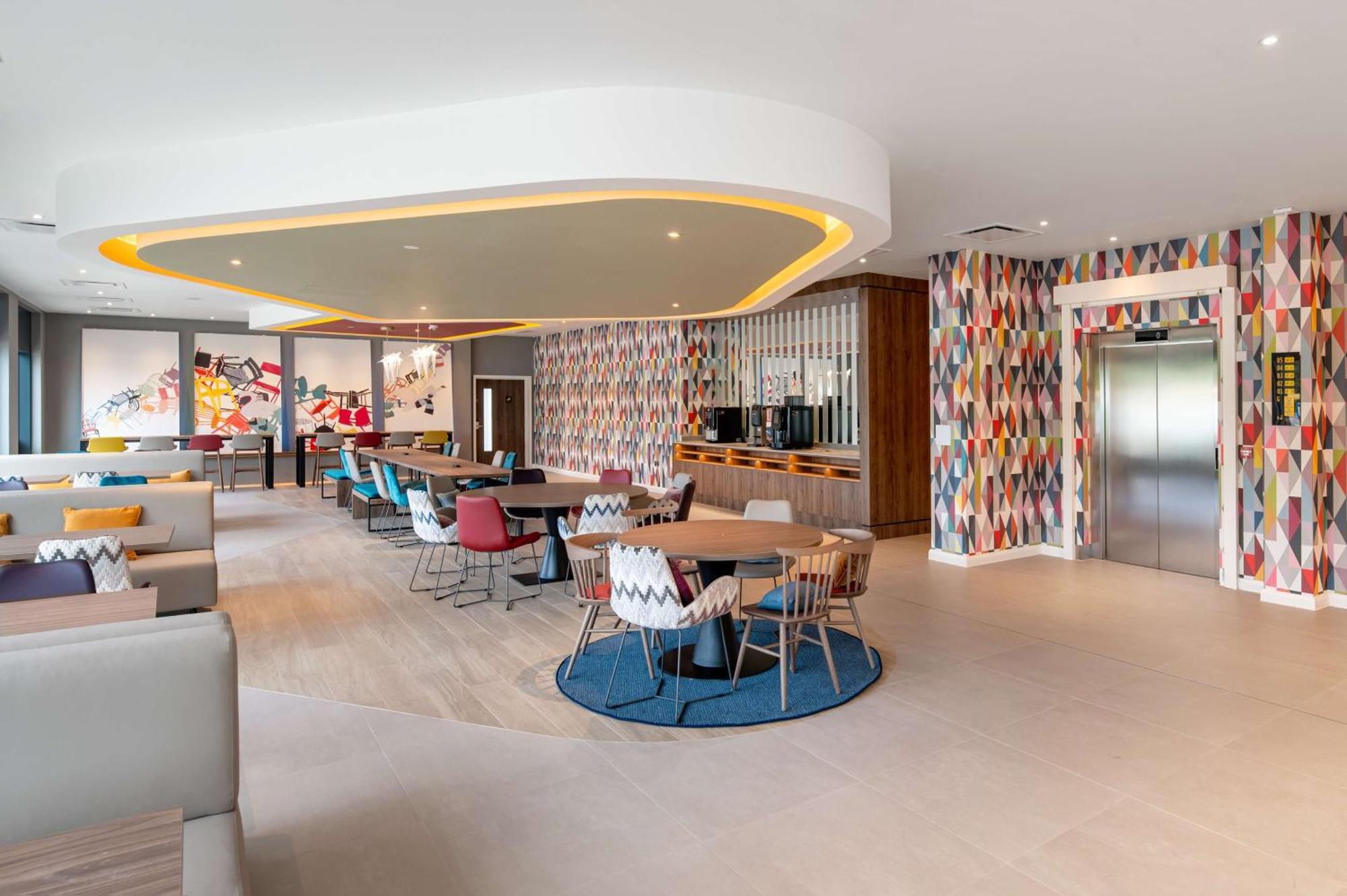 Hotel Hampton By Hilton High Wycombe Zewnętrze zdjęcie