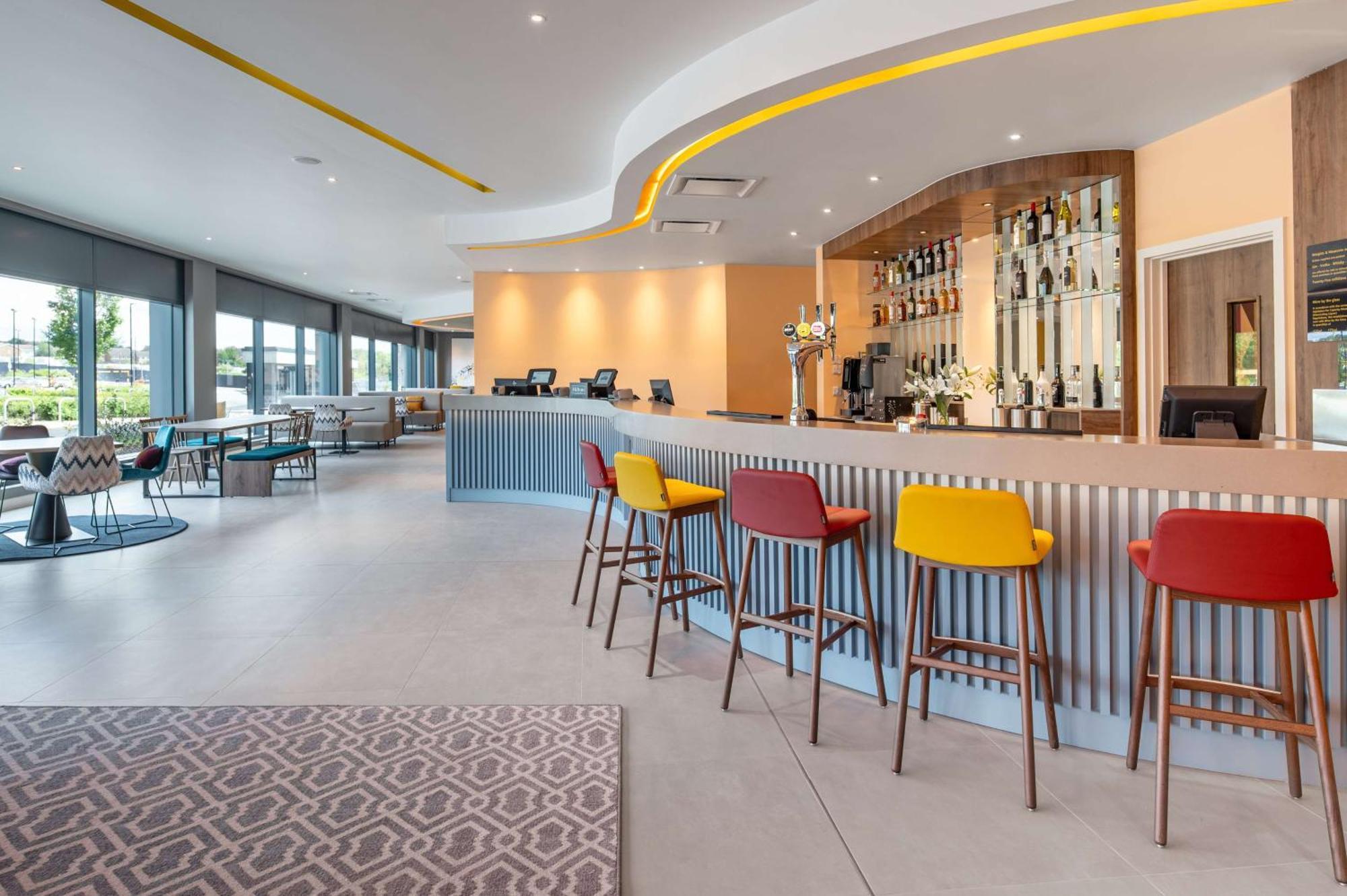 Hotel Hampton By Hilton High Wycombe Zewnętrze zdjęcie