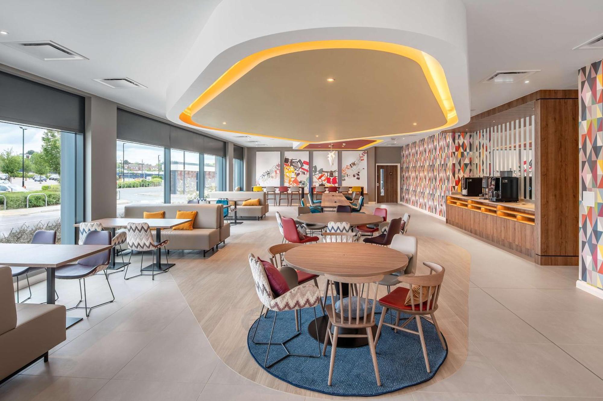 Hotel Hampton By Hilton High Wycombe Zewnętrze zdjęcie